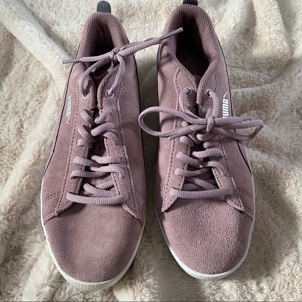 Like New women’s Pumas size 7